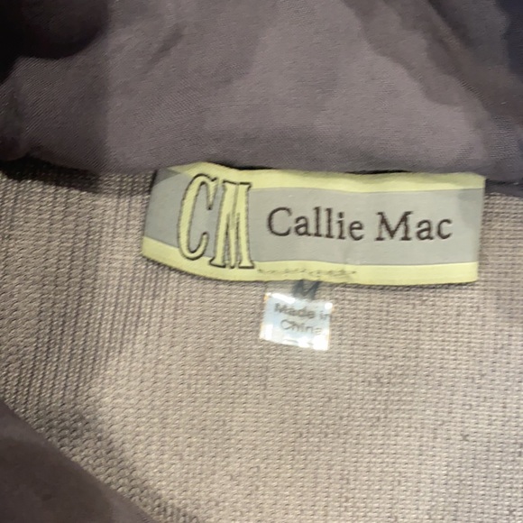 Black/gray color block quarter zip. - Picture 4 of 4